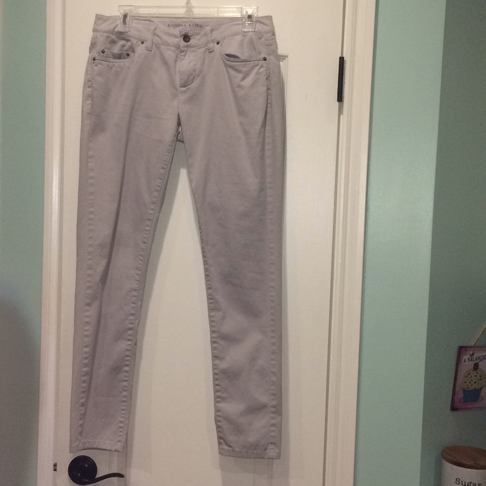 Banana Republic Skinny Chino Size 4 Light Gray